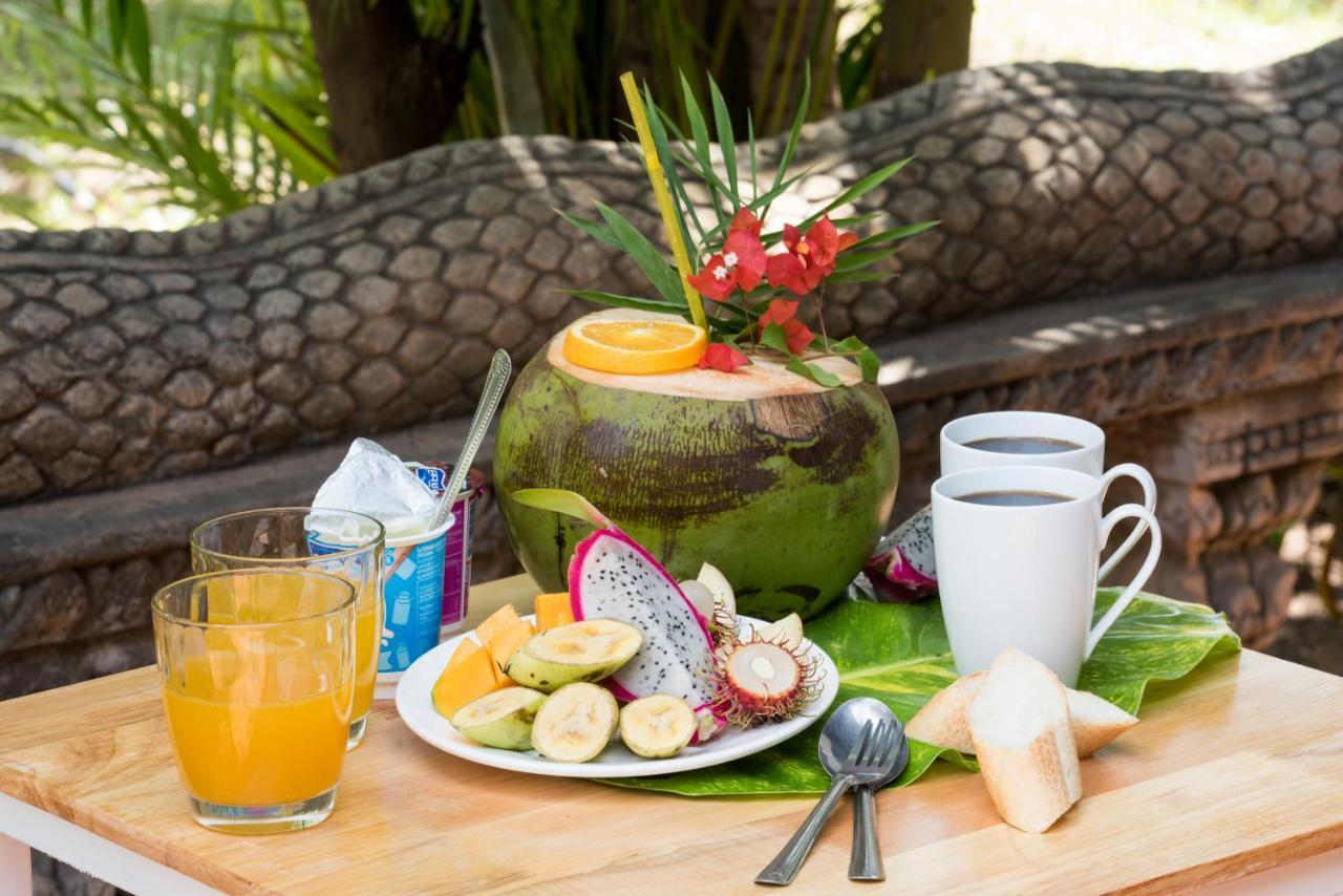 Barefoot Backpacker Resort シェムリアップ エクステリア 写真